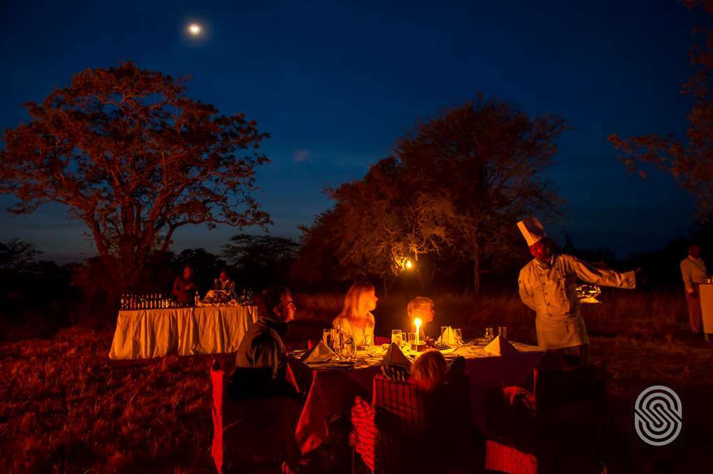 Kirawira Serena Camp Robanda ร้านอาหาร รูปภาพ